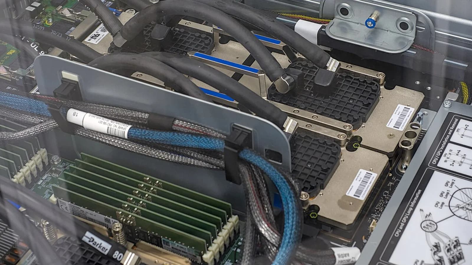 چهار پردازنده گرافیکی NVIDIA H100 در یک گره محاسباتی ابررایانه TSUBAME 4.0
